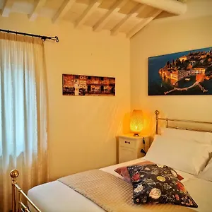  Apartment Catulliana