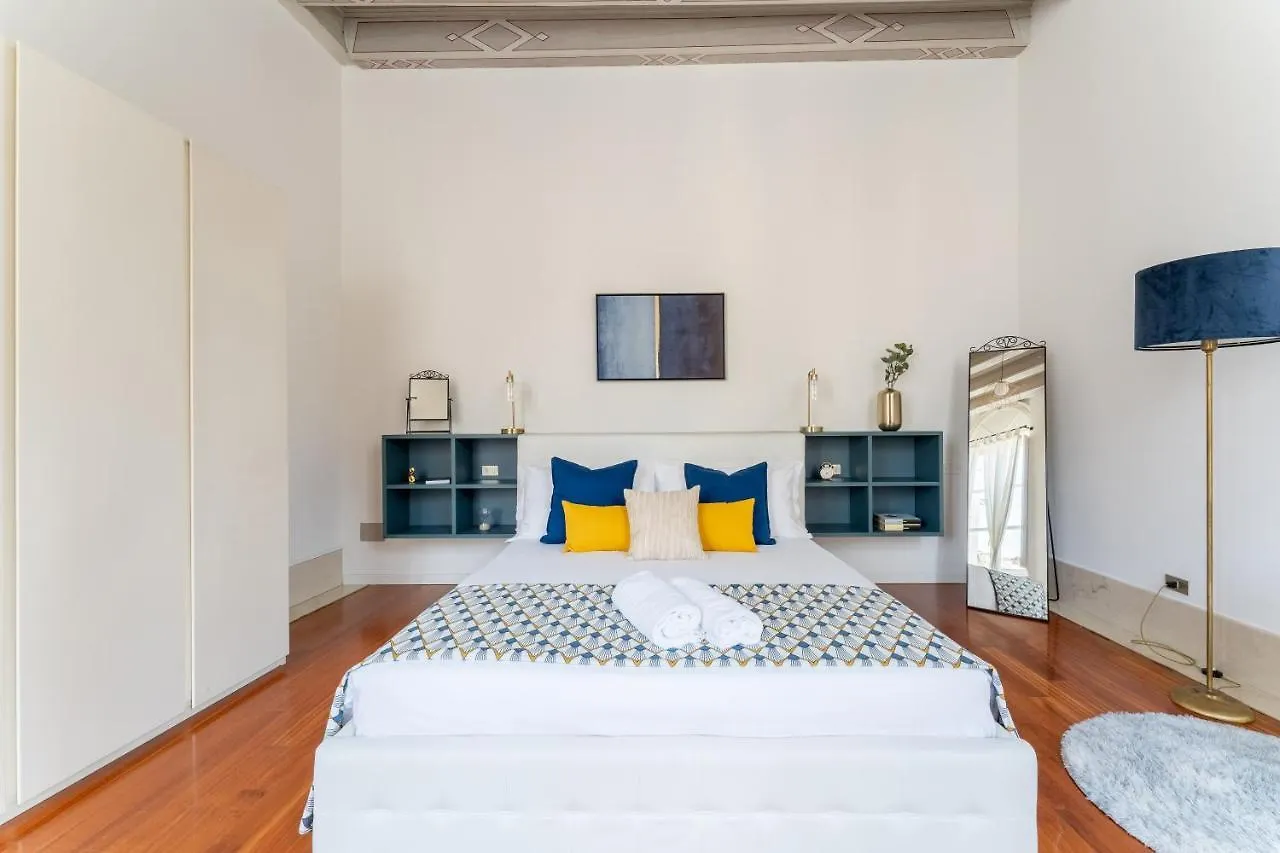 Corso Cavour Luxury Apartment Verona Italy