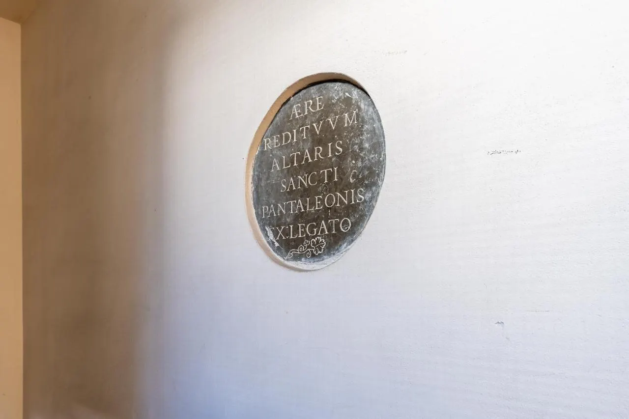 Corso Cavour Luxury Apartment Verona Italy