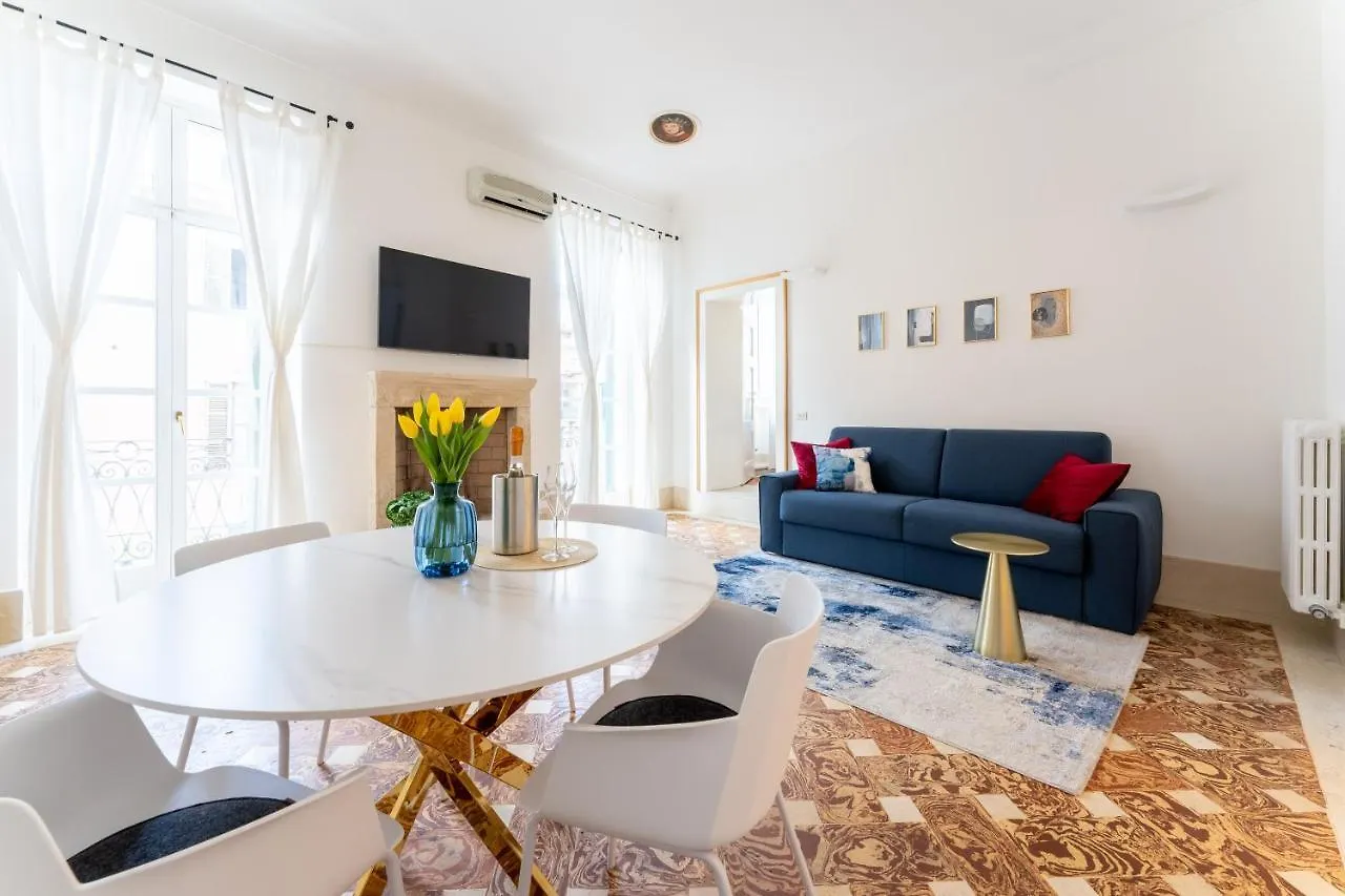 Corso Cavour Luxury Apartment Verona