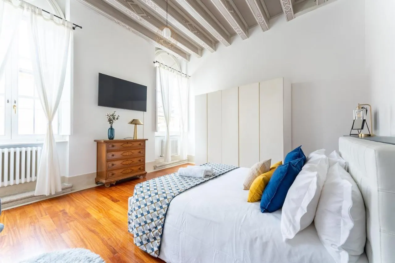 Corso Cavour Luxury Apartment Verona 0*,