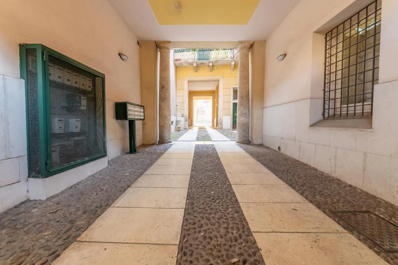 Corso Cavour Luxury Apartment Verona